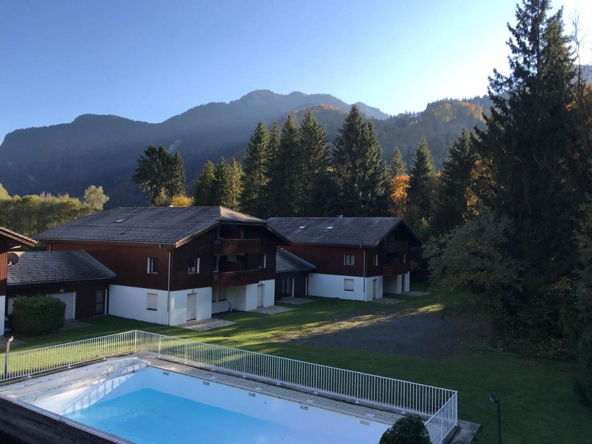 Studio Mansarde Avec Balcon, Piscine Et Parking Souterrain A Samoens - Fr-1-629-92 Exterior photo